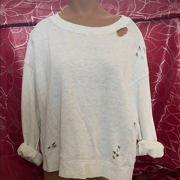 American Eagle Outfitters Tops - White American Eagle Crew neck